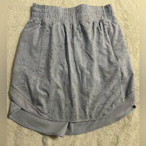Lululemon skort. Size 2. Like new.